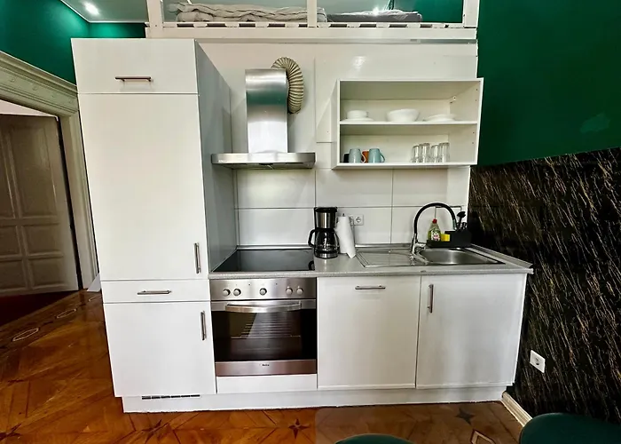 Oxford Royal - Naehe Bahnhof Bremen